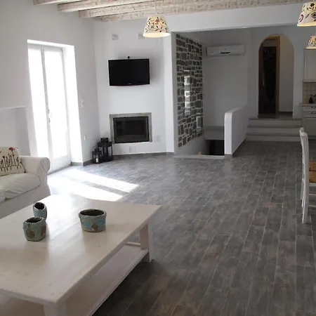 Achilleas Holiday home *